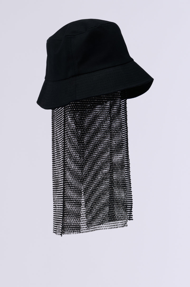 STRAIGHT DRIPPIN BUCKET HAT IN BLACK